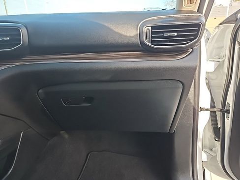 Used 2023 Ford Explorer Limited image 65