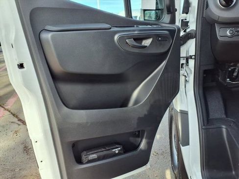 New 2026 Mercedes-Benz Sprinter 2500 image 14