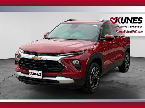 Used 2026 Chevrolet TrailBlazer LT w/ LT Cold Weather Package AWD/4WD image 4