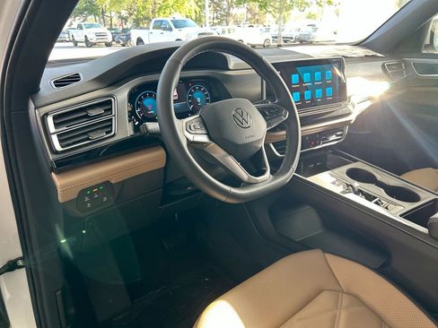 New 2026 Volkswagen Atlas Cross Sport SE image 13