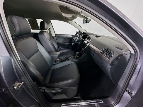 Used 2024 Volkswagen Tiguan Wolfsburg Edition image 34