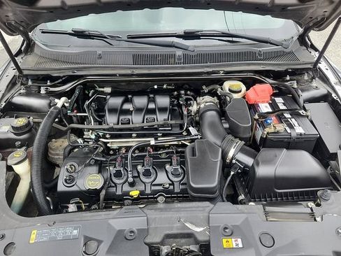 Used 2014 Ford Taurus SEL FWD image 20