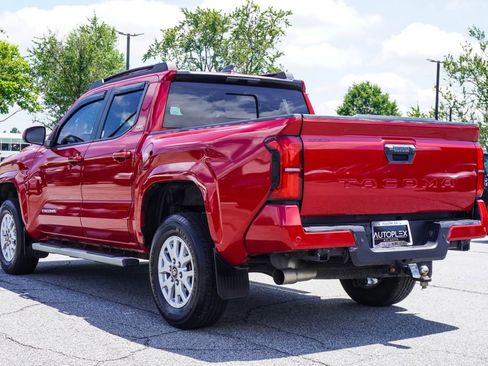 Used 2024 Toyota Tacoma SR5 w/ SR5 Upgrade Package RWD image 31