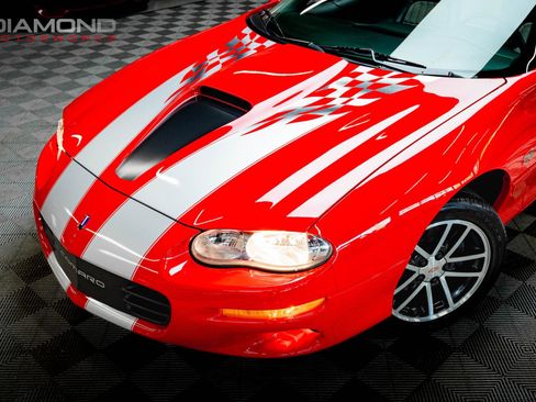 Used 2002 Chevrolet Camaro Z28 w/ SS Performance/Appearance Pkg image 5