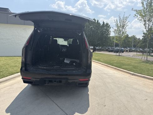 Used 2023 Cadillac Escalade Sport w/ Touring Package AWD/4WD image 7