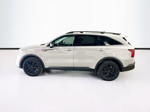 Used 2023 Kia Sorento S w/ Panoramic Sunroof Package AWD/4WD image 4