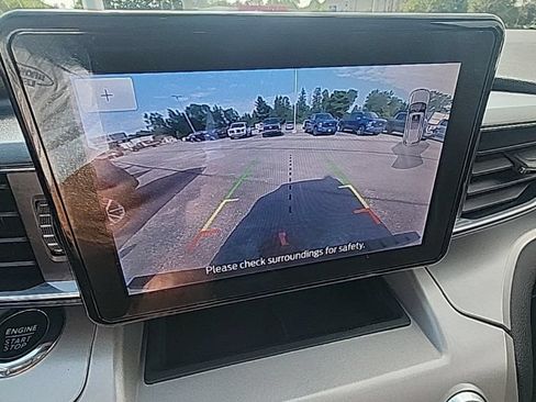 Used 2023 Ford Explorer XLT w/ Equipment Group 202A AWD/4WD image 27