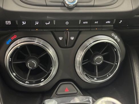 Used 2022 Chevrolet Camaro SS RWD image 28
