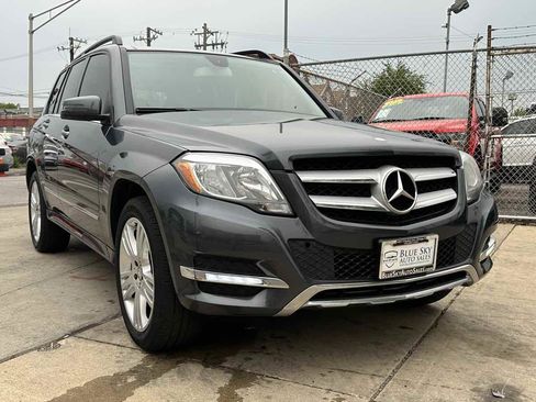 Used 2015 Mercedes-Benz GLK 350 4MATIC image 3