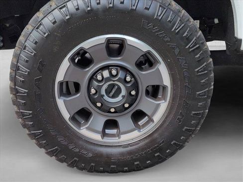 Certified 2024 Ford F350 Platinum w/ Tremor Off-Road Package AWD/4WD image 18