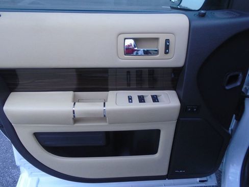 Used 2018 Ford Flex SEL w/ Equipment Group 202A image 10