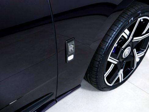 Certified 2025 Rolls-Royce Cullinan Black Badge image 36