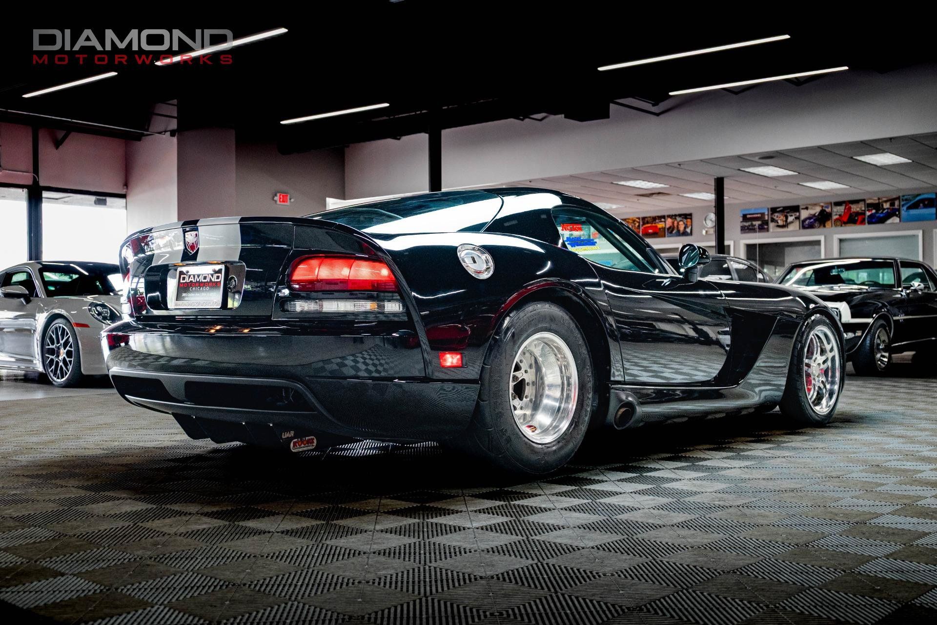 Used 2006 Dodge Viper SRT-10 RWD image 2