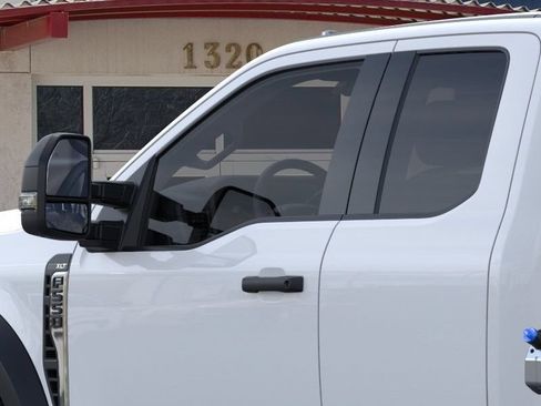 New 2026 Ford F550 4x4 SuperCab Super Duty image 21