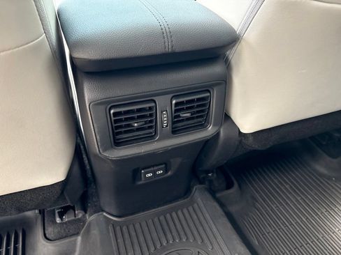 Used 2022 Toyota RAV4 XLE Premium AWD/4WD image 23