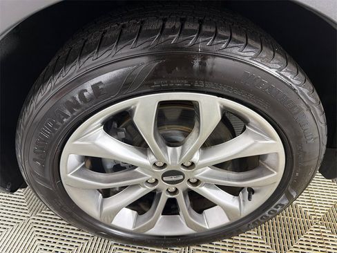 Used 2019 Lincoln MKC Select w/ Select Plus Package image 12