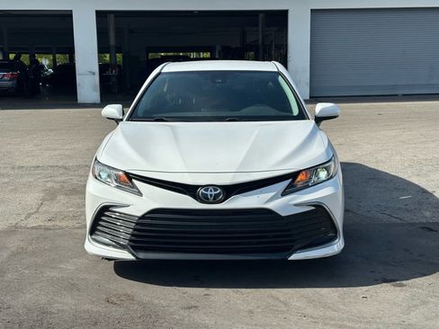 Used 2021 Toyota Camry LE FWD image 2
