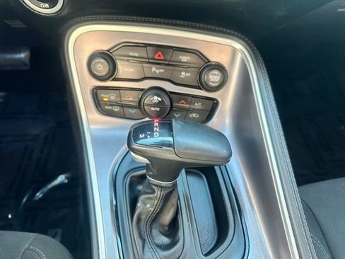 Used 2019 Dodge Challenger SXT w/ Driver Convenience Group image 18