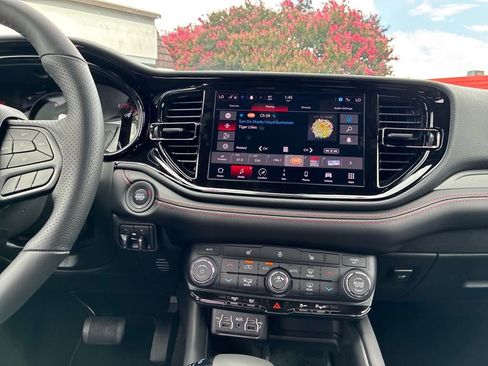 New 2025 Dodge Durango R/T w/ Trailer Tow Group IV image 11