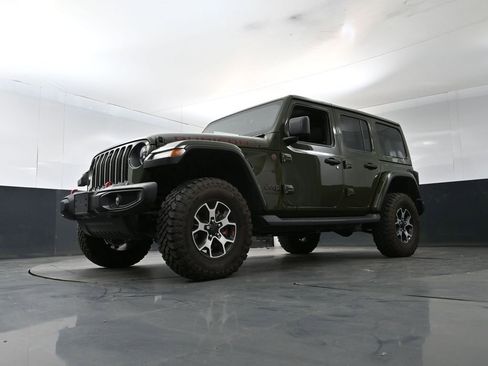 Used 2022 Jeep Wrangler Unlimited Rubicon w/ LED Lighting Group AWD/4WD image 19