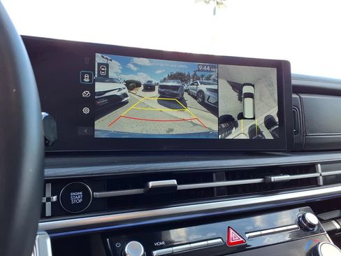Used 2025 Hyundai Santa Fe Limited FWD image 18