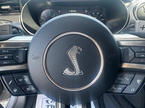Used 2021 Ford Mustang Shelby GT500 w/ Technology Package image 19