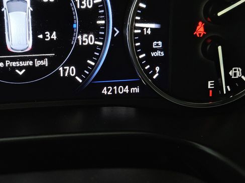 Used 2023 Buick Enclave Premium w/ Experience Buick Package image 18