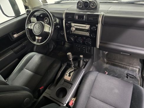 Used 2010 Toyota FJ Cruiser 4WD image 21
