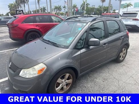 Used 2012 Suzuki SX4 AWD Hatchback image 2
