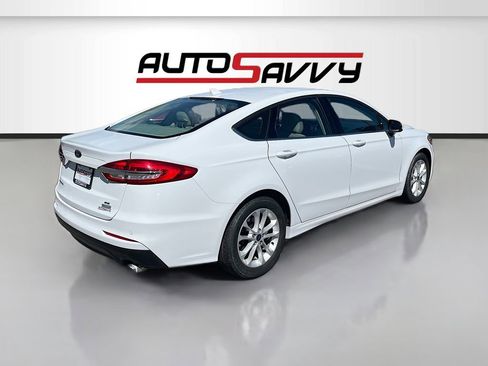 Used 2019 Ford Fusion SE FWD image 7