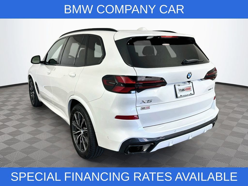 Used 2026 BMW X5 xDrive40i w/ M Sport Package AWD/4WD image 6