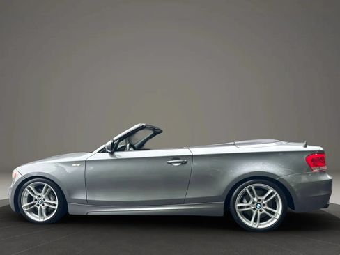 Used 2013 BMW 135i Convertible RWD image 24