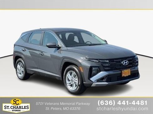 Used 2026 Hyundai Tucson SE FWD image 1