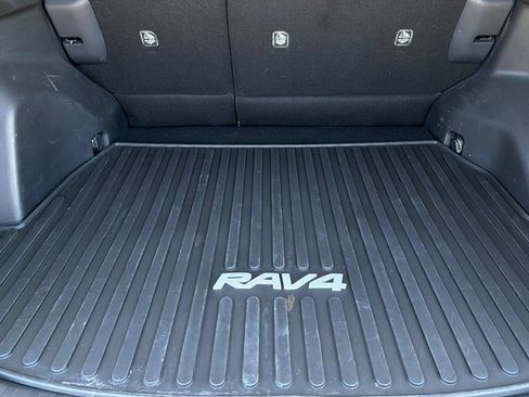 Used 2025 Toyota RAV4 LE AWD/4WD image 17