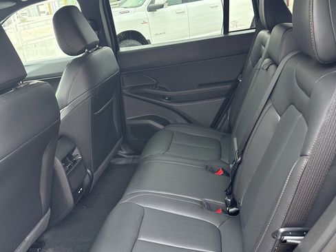 New 2026 Jeep Cherokee Limited image 32