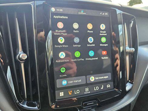 Used 2025 Volvo XC60 B5 Core w/ Protection Package Premier image 31