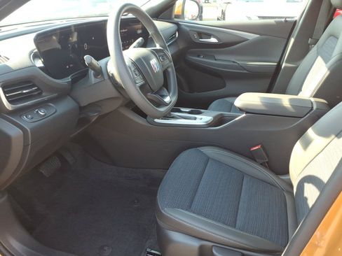 Certified 2024 Buick Envista Preferred FWD image 11