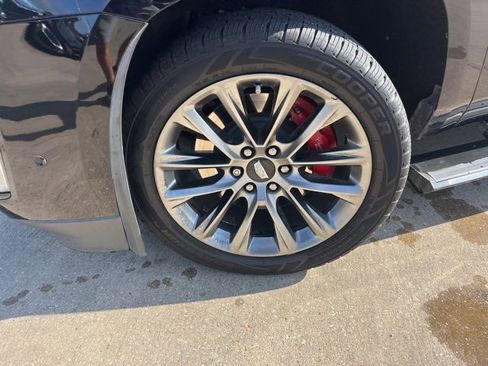 Used 2020 Cadillac Escalade Platinum image 43