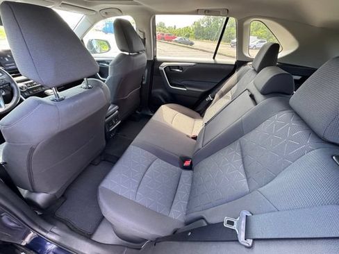 Certified 2022 Toyota RAV4 XLE w/ Convenience Package AWD/4WD image 16