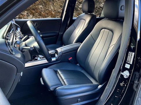 Used 2021 Mercedes-Benz GLB 250 GLB 250 w/ Premium Package image 18