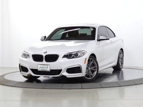Used 2015 BMW M235i Coupe RWD image 1
