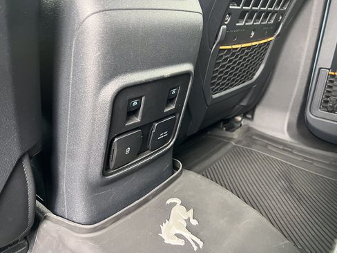 Used 2023 Ford Bronco Badlands AWD/4WD image 30