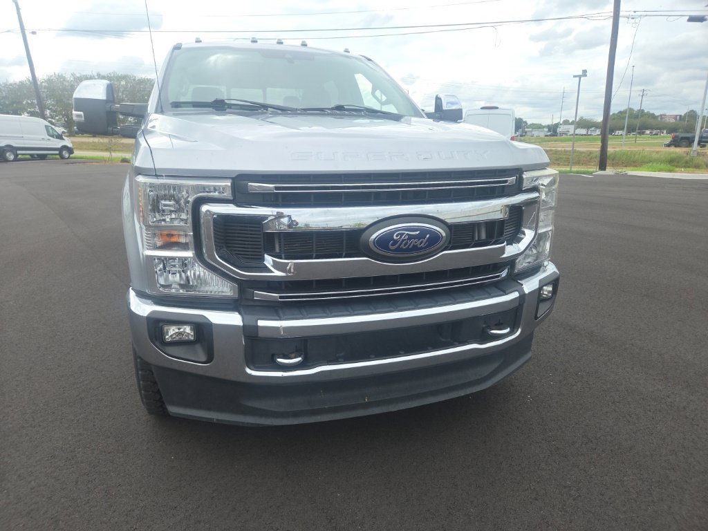 Used 2021 Ford F250 XLT w/ XLT Premium Package AWD/4WD image 2