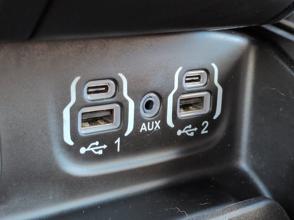 Used 2024 RAM 1500 Limited AWD/4WD image 23