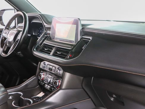 Used 2024 GMC Yukon AT4 AWD/4WD image 30