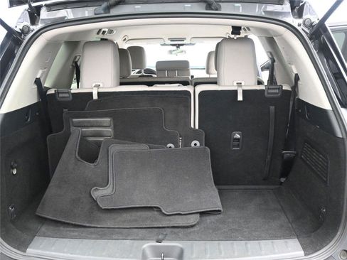 Used 2022 Nissan Pathfinder SV image 7