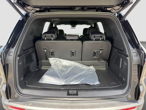 New 2026 Chevrolet Traverse Z71 w/ Enhanced Driving Package AWD/4WD image 20