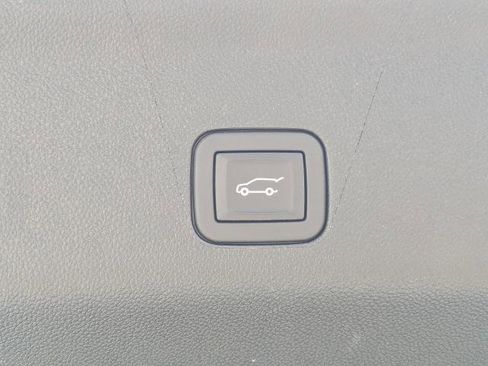 Certified 2025 Chevrolet Tahoe Z71 AWD/4WD image 12