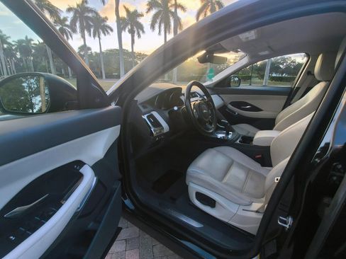 Used 2018 Jaguar E-PACE S image 4