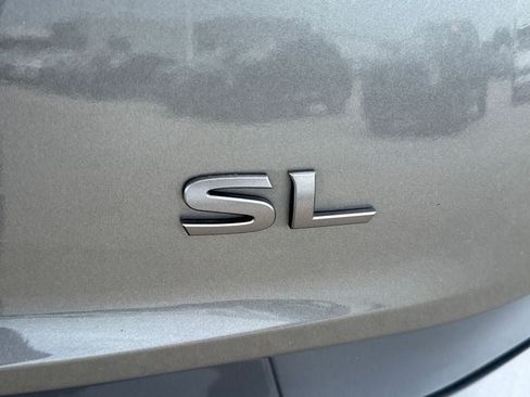 Used 2025 Nissan Rogue SL FWD image 6